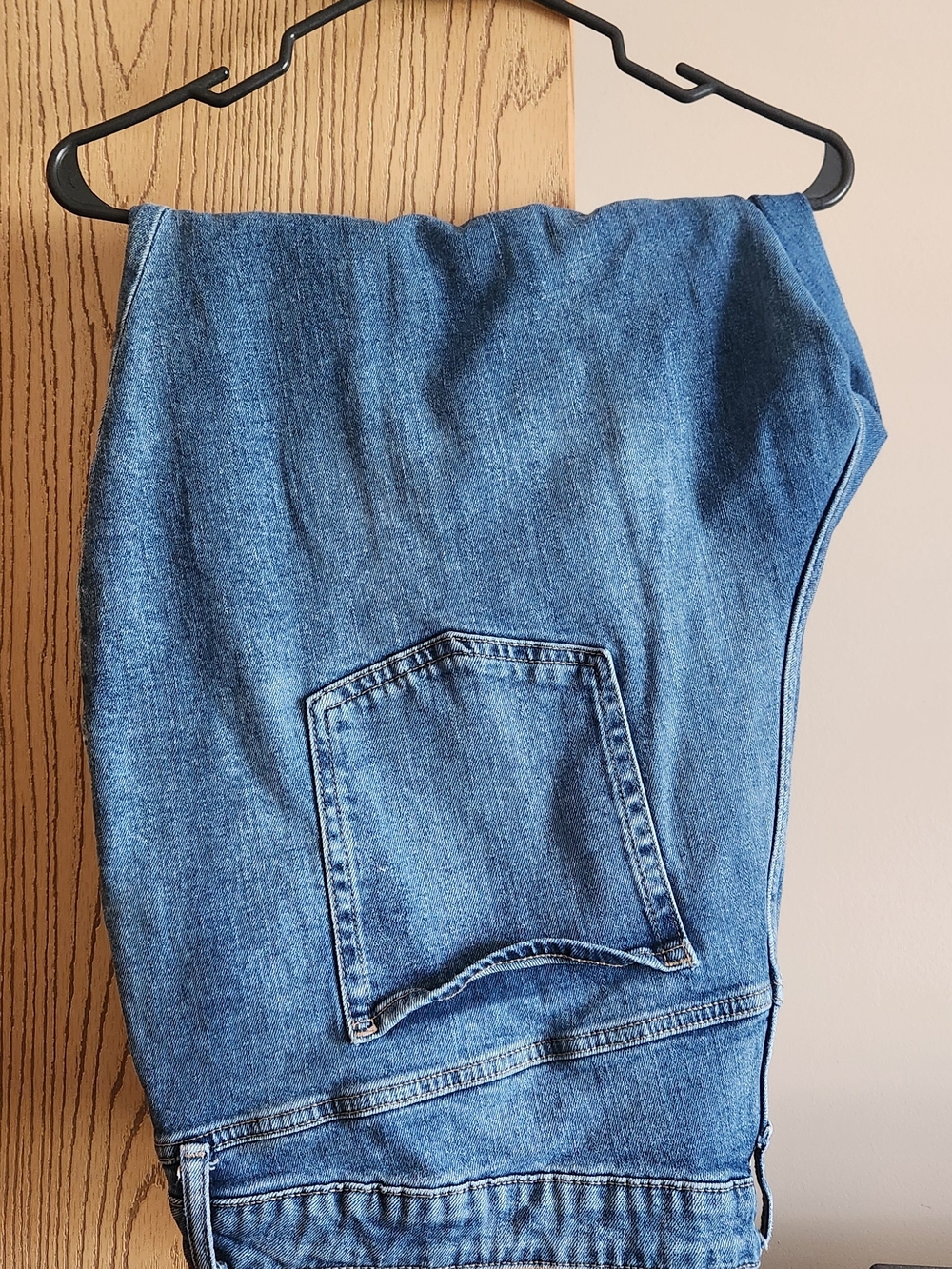 Old Navy Straight Leg Jeans - Medium Blue